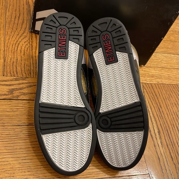 ETNIES RAP HI SHUT UP COLLAB - Picture 6 of 13